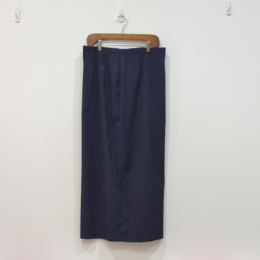 90's Vintage Tristan & Iseut Navy Blue Shiny Flower Pattern Long Skirt